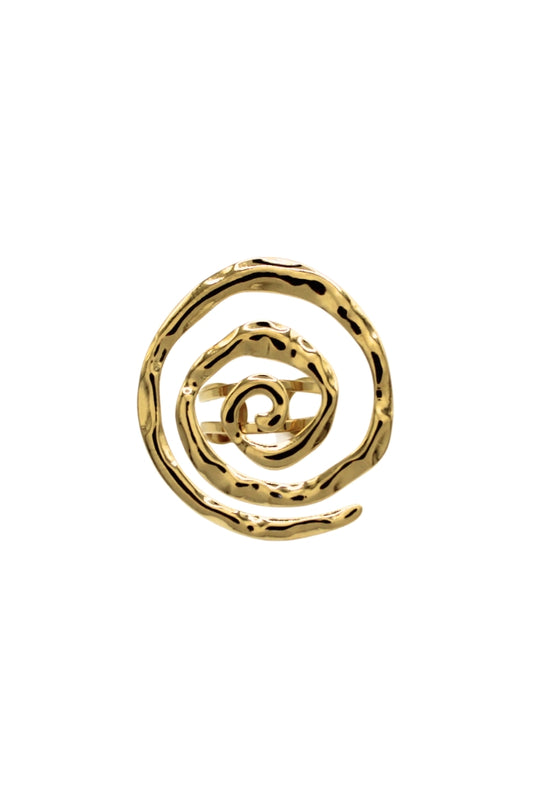 Vista frontal del Anillo Espiral Maracuyá con acabado dorado y textura irregular.
