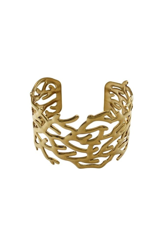 Vista frontal del Brazalete Arrecife Tico con diseño calado dorado inspirado en arrecifes de coral